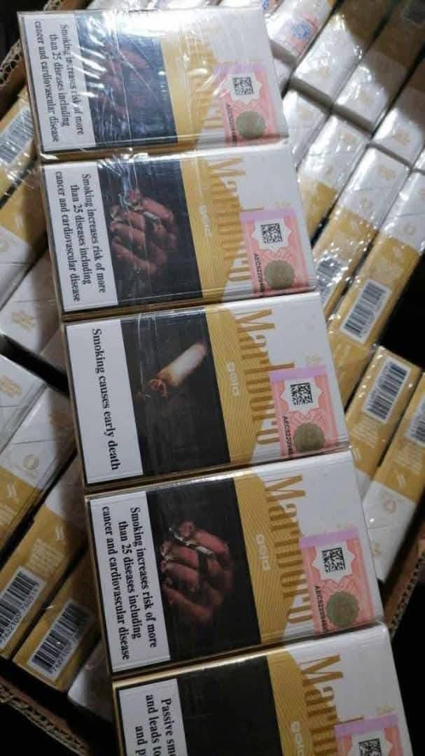 Buy Marlboro Gold Cigarettes - King Size - 20 Cigarettes - Image 8